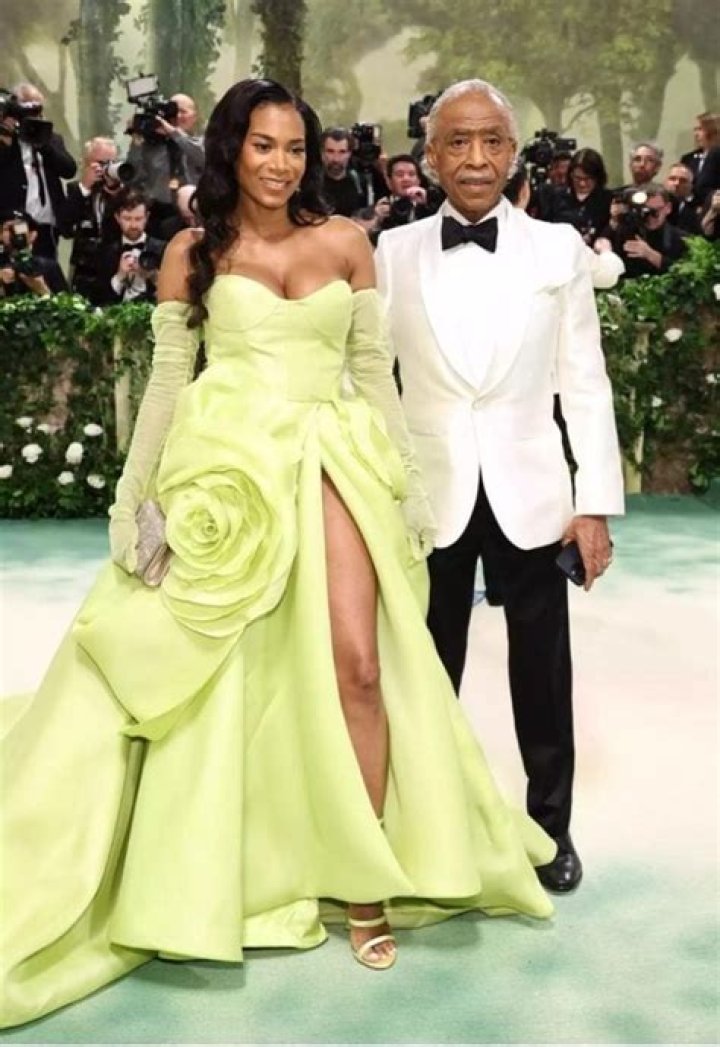 Aisha McShaw- Net Worth, Age, Ethnicity, Boyfriend, Height, Career, Wiki