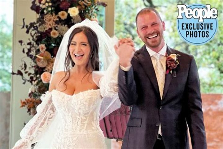 Albie Manzo- Wiki, Age, Height, Net Worth, Girlfriend, Ethnicity