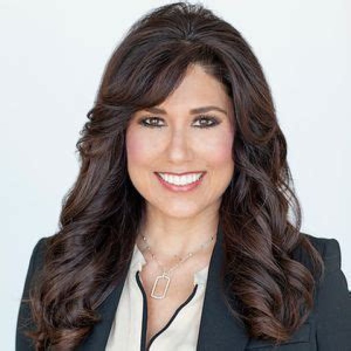 Alecia Yelich- Wiki, Age, Height, Net Worth, Husband, Marriage