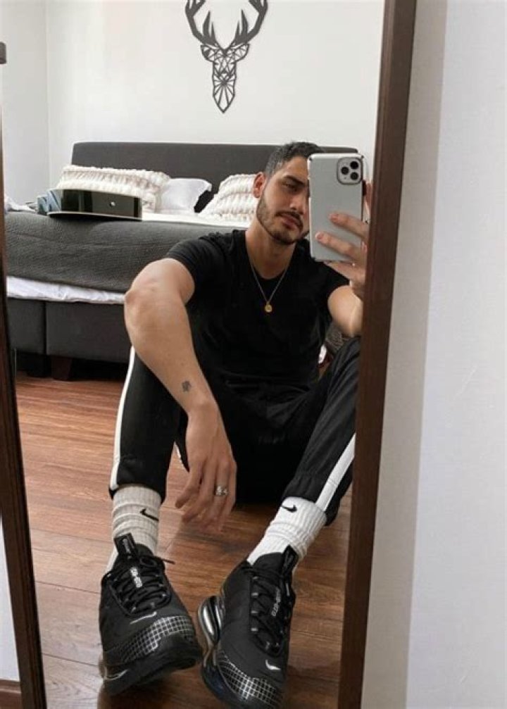 
Alejandro Speitzer- Wiki, Age, Height, Net Worth, Girlfriend, Ethnicity	