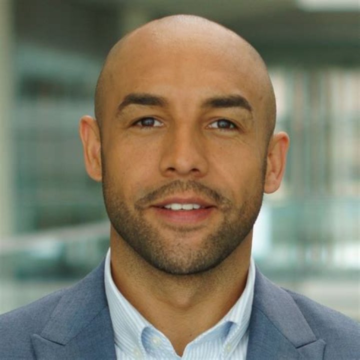 Alex Beresford-Wiki, Age, Height, Net Worth, Wife, Ethnicity