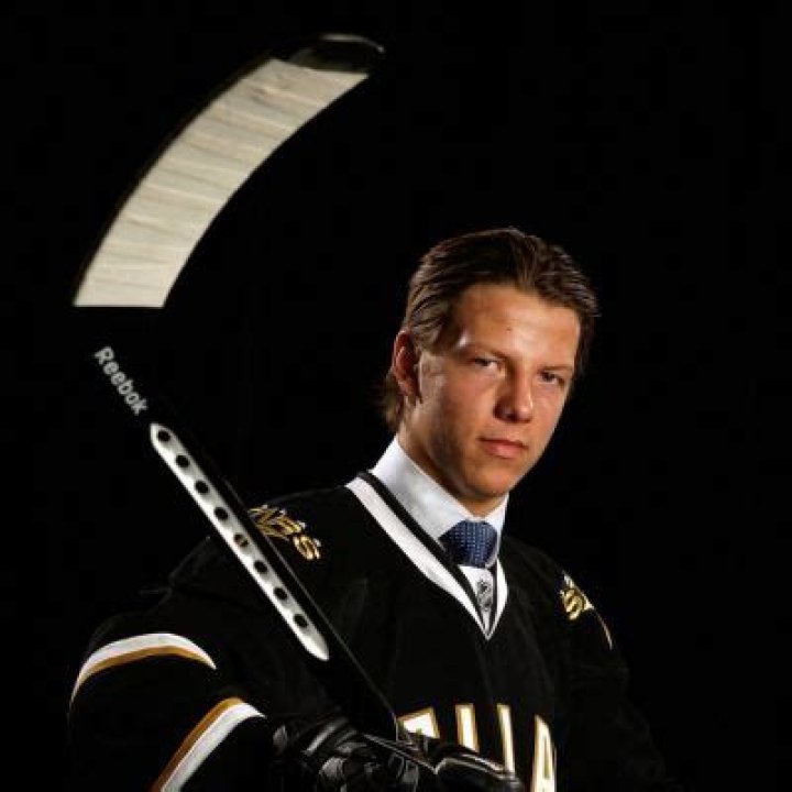 Alex Chiasson Family: Is He Related To Steve Chiasson? Relationship And Net Worth