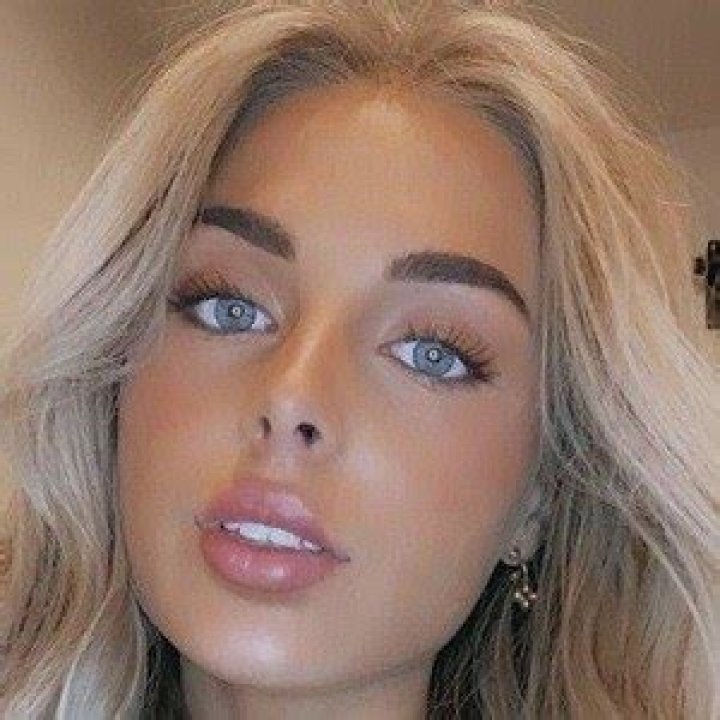 Alexa Taylor Tyndall- Age, Net Worth, Height, Boyfriend, Career, Ethnicity
