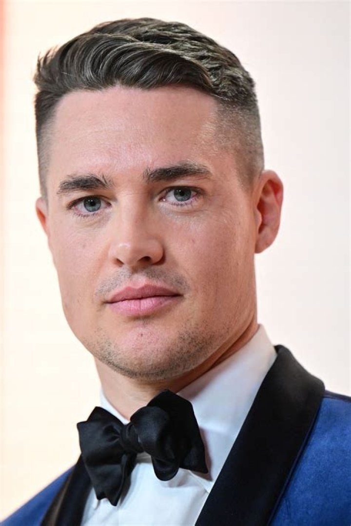 Alexander Dreymon- Bio, Age, Height, Net Worth, Girlfriend, Dating