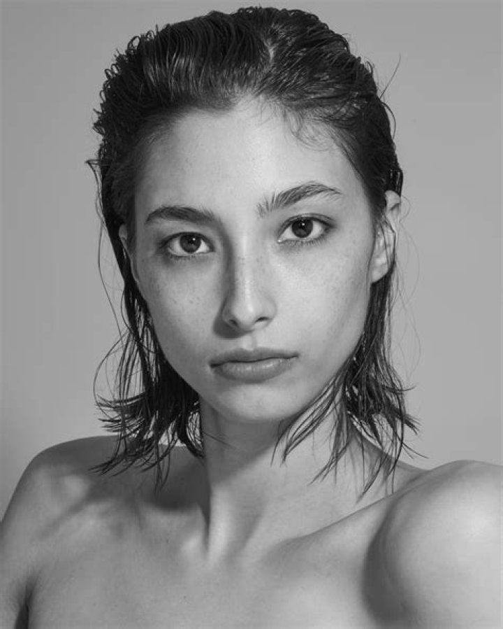 Alexandra Agoston- Wiki, Age, Height, Net Worth, Boyfriend, Ethnicity