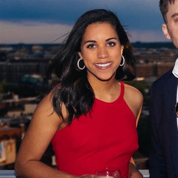 Alexi Mccammond- Net Worth, Age, Height, Husband, Marriage