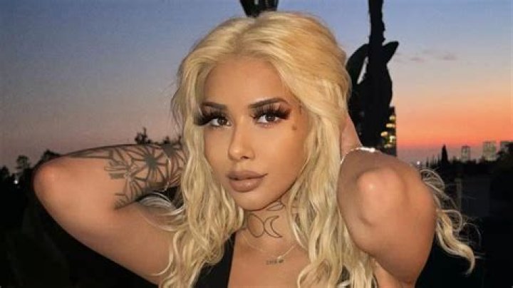 Ally Lotti- Wiki, Bio, Age, Weight, Height, Boyfriend, Career, Net Worth