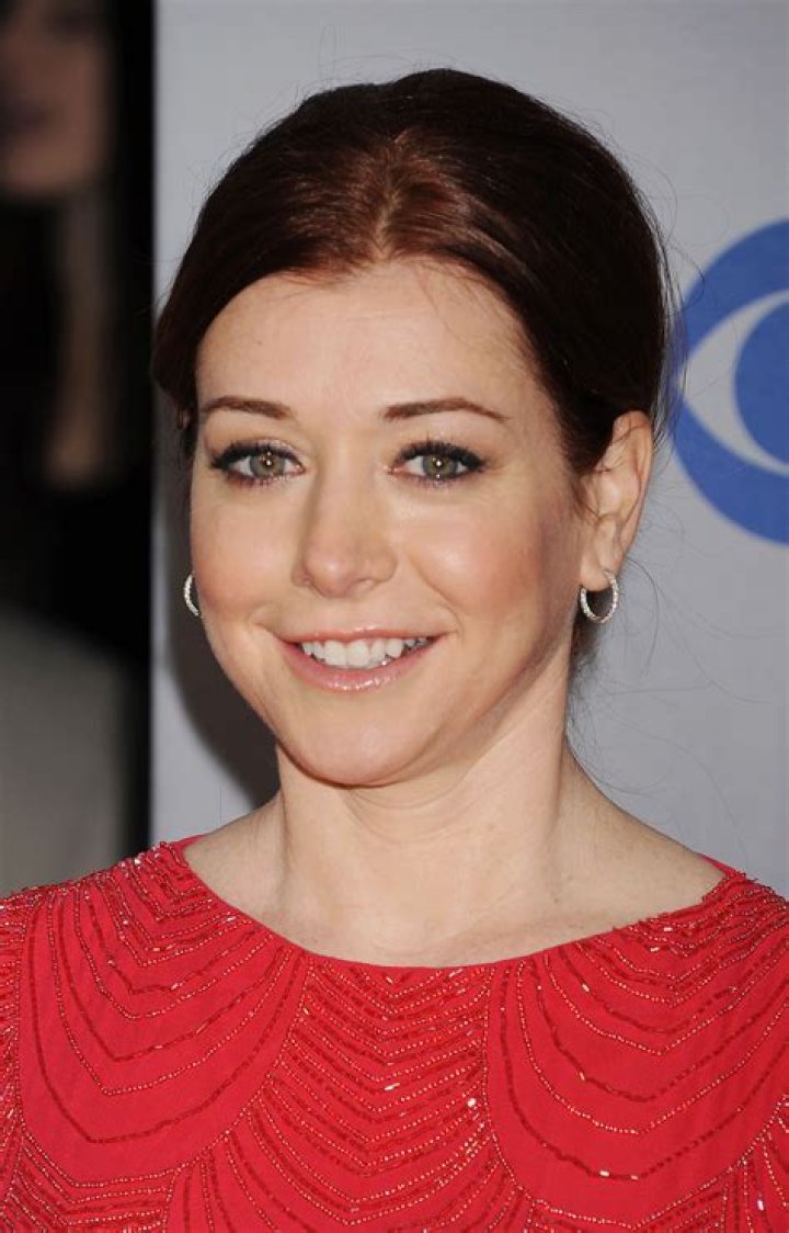 Alyson Hannigan- Age, Husband, Net Worth, Height, Ethnicity