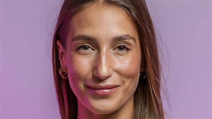 Amanda Batula- Wiki, Age, Net Worth, Husband, Height, Weight