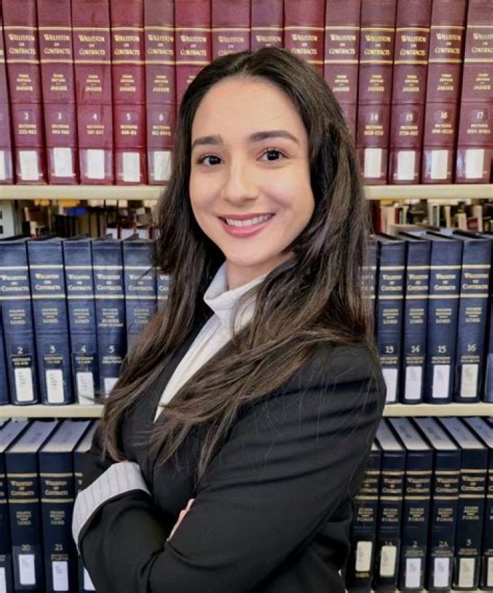 Amanda Carbajales- Net Worth, Bio, Age, Boyfriend, Height, Ethnicity