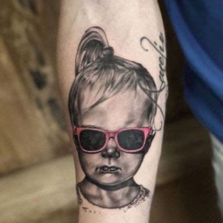 Amelie Kroos Father Tattooed A Picture Of Her In His arm