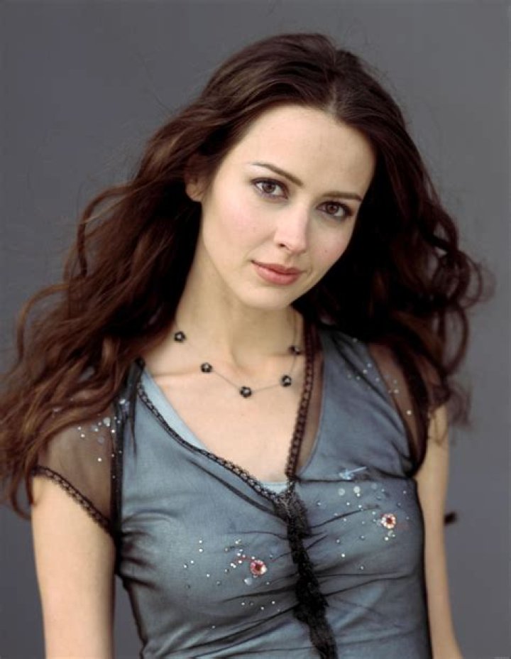 Amy Acker- Wiki, Age, Height, Net Worth, Husband, Ethnicity