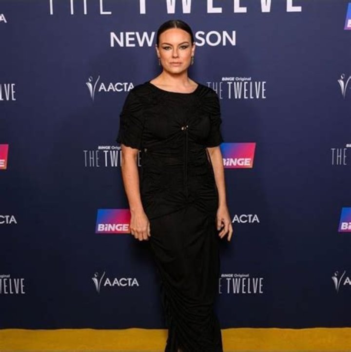 Amy Mathews- Bio, Age, Height, Net Worth, Husband, Marriage