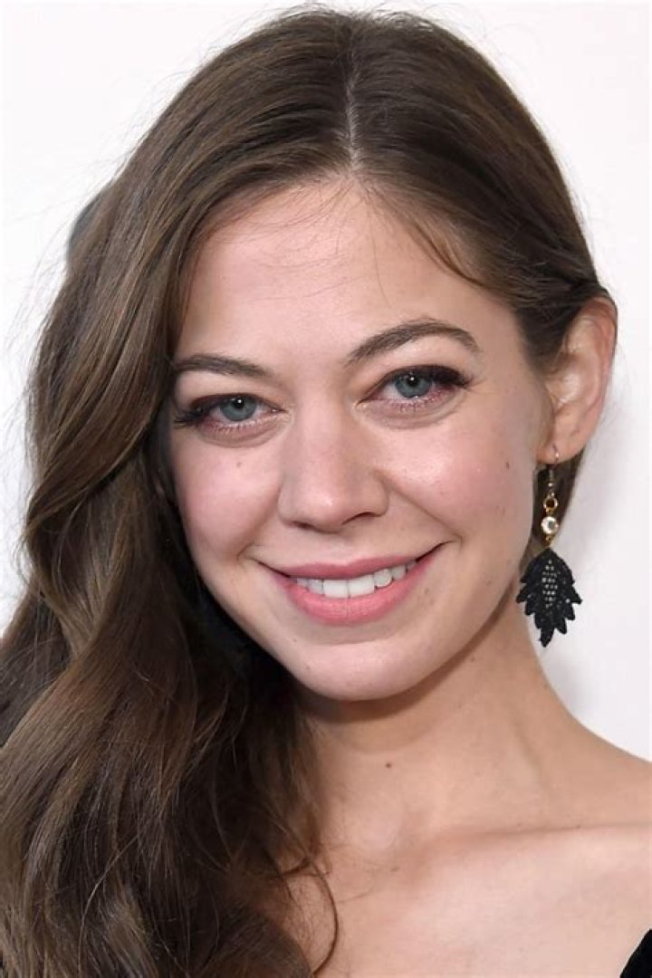 Analeigh Tipton- Bio, Wiki, Age, Height, Weight, Net Worth, Career