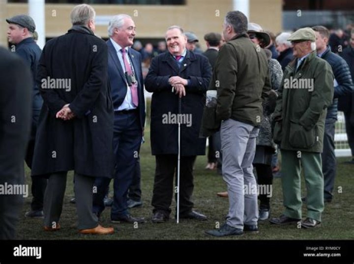 Andrew Gemmell- Age, Height, Girlfriend, Net Worth, Ethnicity