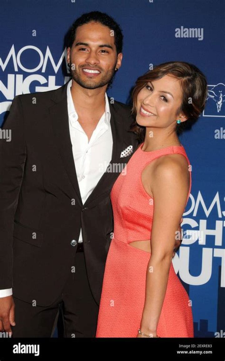 Anjelah Johnson- Age, Net Worth, Height, Husband, Nationality