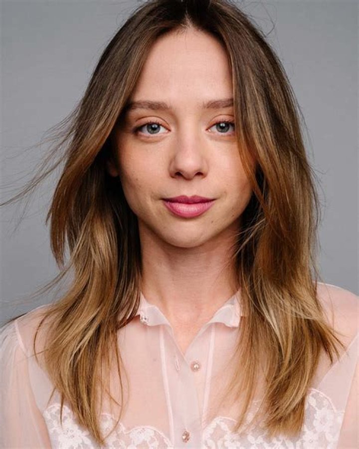 Anna Lore- Age, Height, Boyfriend, Net Worth, Ethnicity