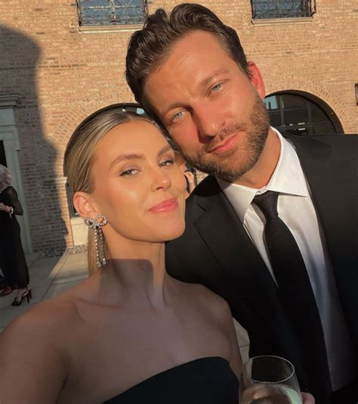 Anna Redman- Wiki, Age, Height, Net Worth, Boyfriend, Ethnicity