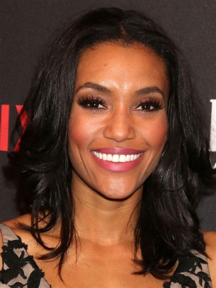 Annie Ilonzeh- Bio, Age, Height, Net Worth, Boyfriend, Dating