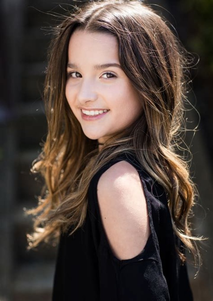 Annie Leblanc- Bio, Age, Height, Net Worth, Boyfriend, Dating
