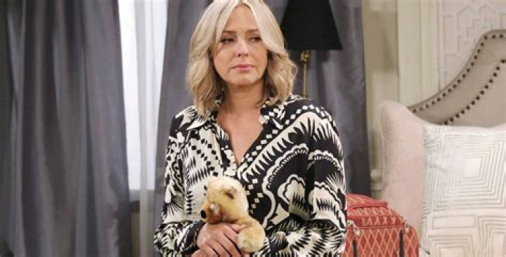 Arianne Zucker- Age, Height, Boyfriend, Net Worth, Ethnicity