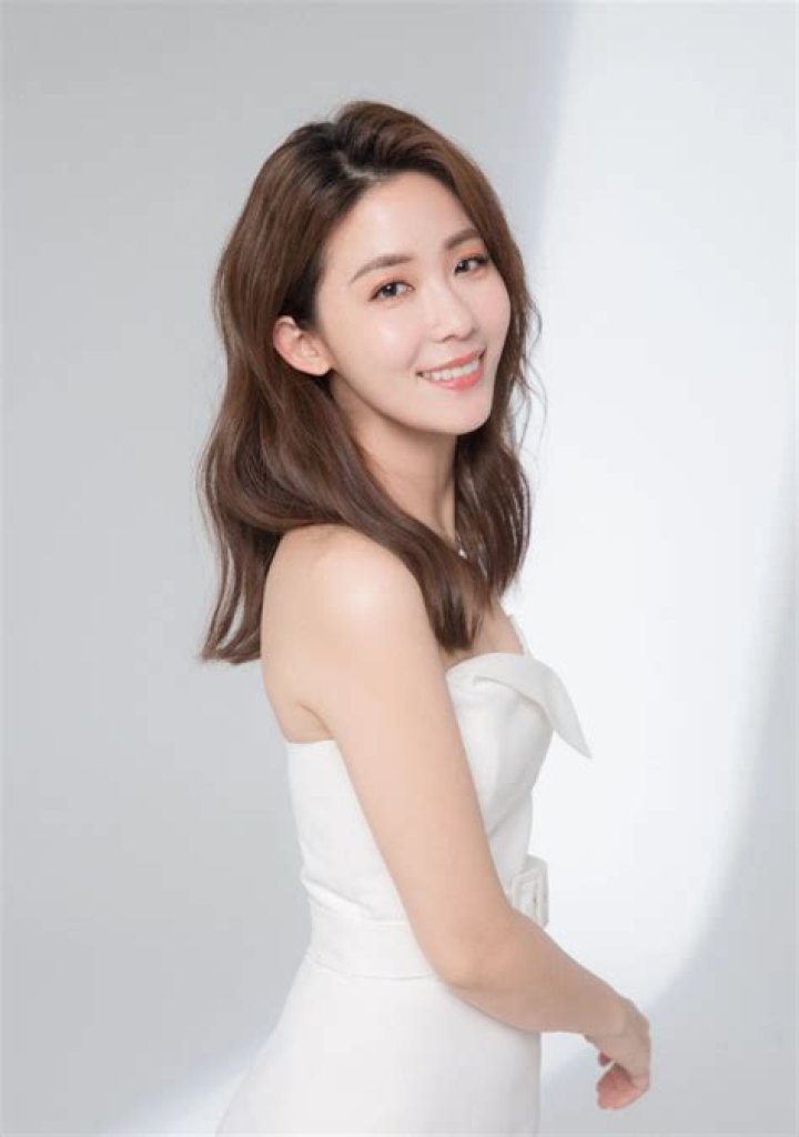 Ariel Ann- Net Worth, Age, Ethnicity, Boyfriend, Height, Weight, Career