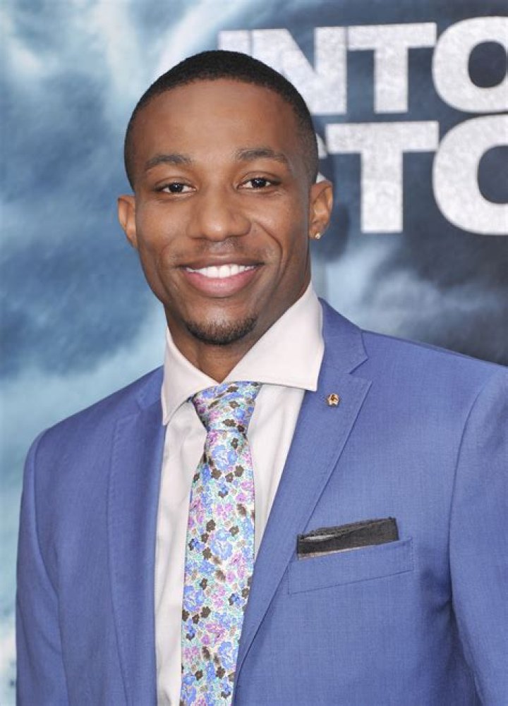 Arlen Escarpeta- Wiki, Age, Net Worth, Height, Girlfriend, Dating