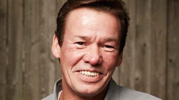 Arthur Wahlberg- Net Worth, Age, Bio, Height, Wife, Nationality, Instagram