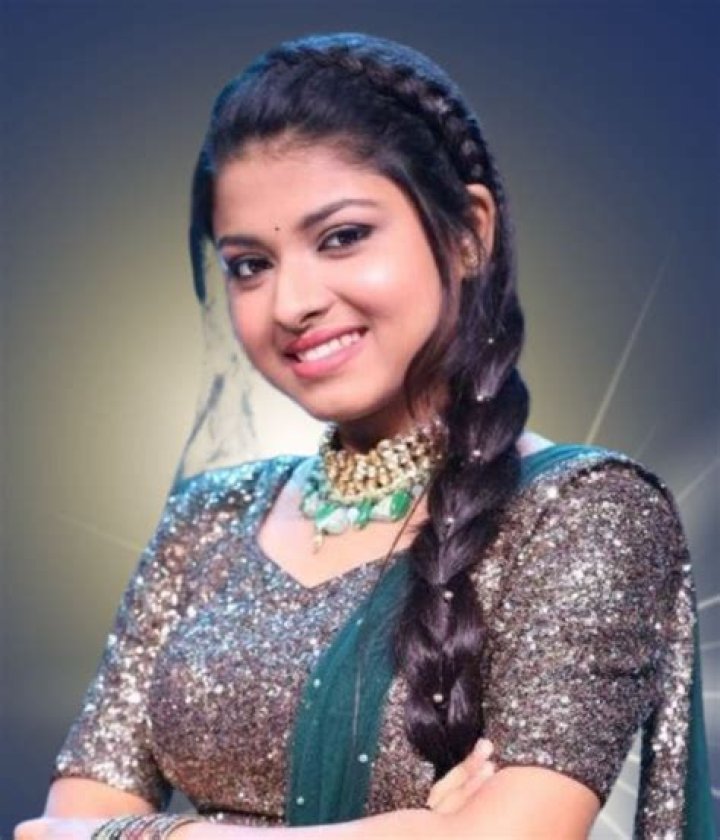 Arunita Kanjilal- Net Worth, Songs, Age, Boyfriend, Career