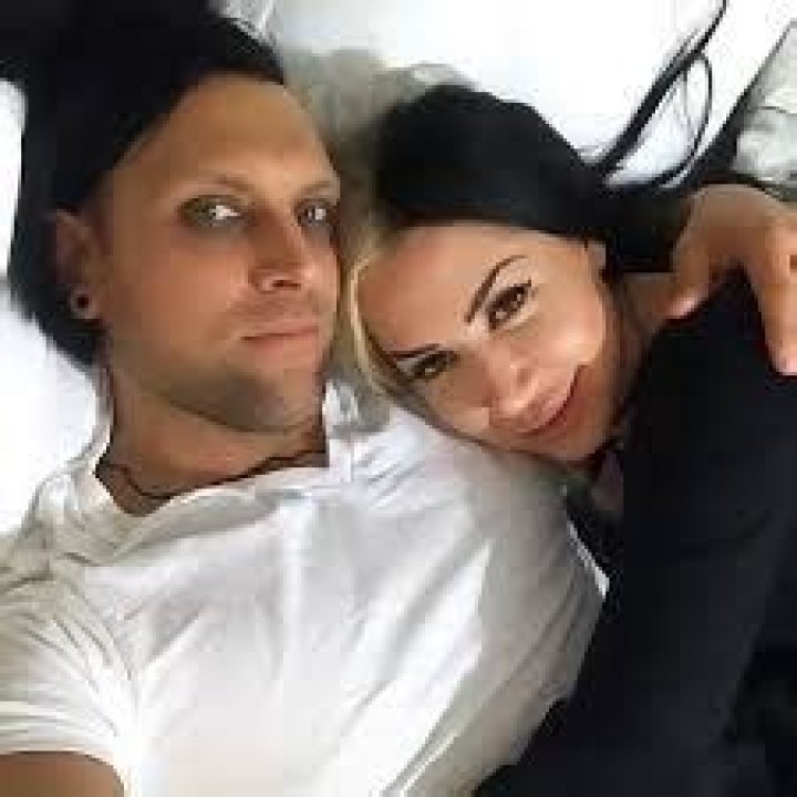 
Ash Costello- Wiki, Age, Height, Net Worth, Husband, Marriage	