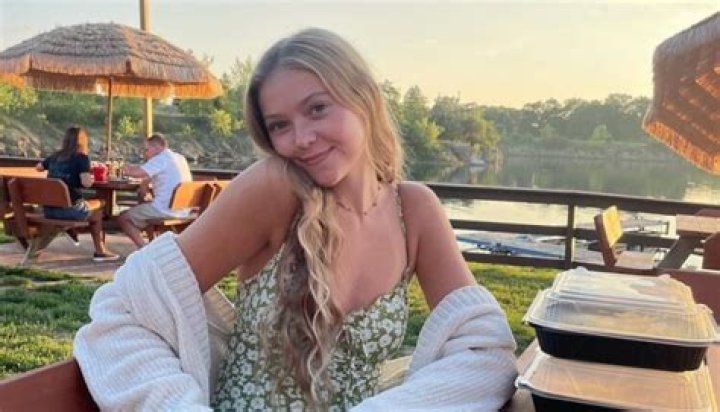 Asha Zapf- Biography, Age, Height, Net Worth, Boyfriend, Dating