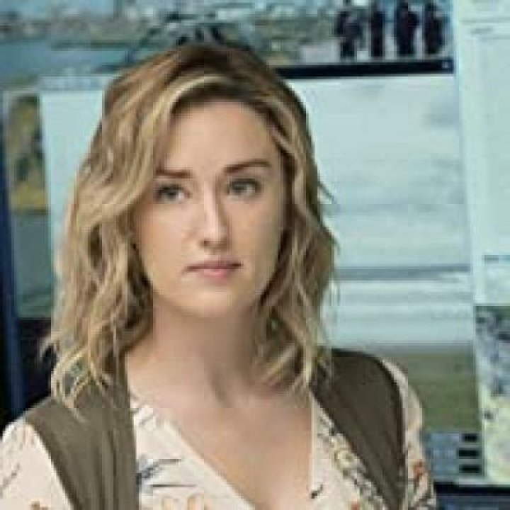 Ashley Johnson- Wiki, Age, Height, Husband, Net Worth, Ethnicity