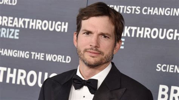 Ashton Kutcher- Wiki, Age, Wife, Ethnicity, Net Worth, Height, Career