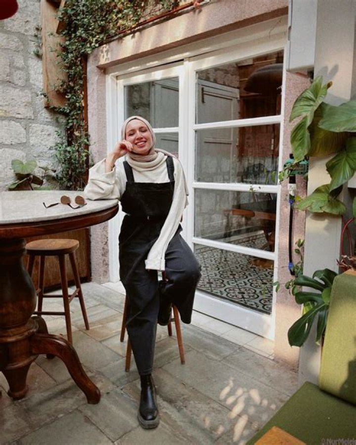 Asli Afsaroglu- Age, Height, Net Worth, Boyfriend, Career, Nationality