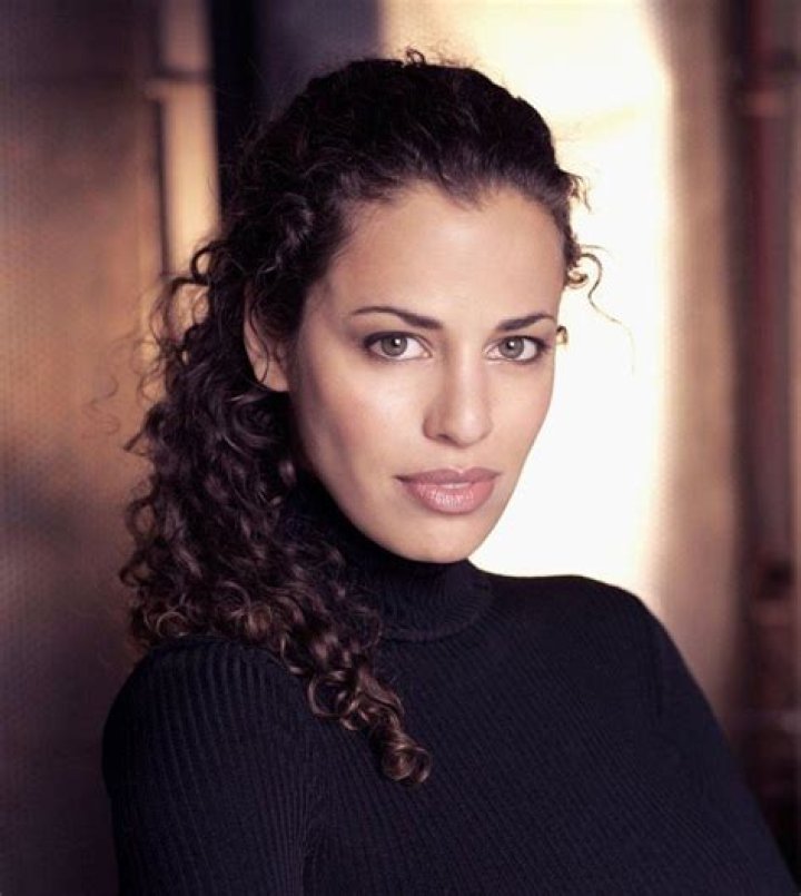 Athena Karkanis- Wiki, Biography, Age, Height, Net Worth, Husband