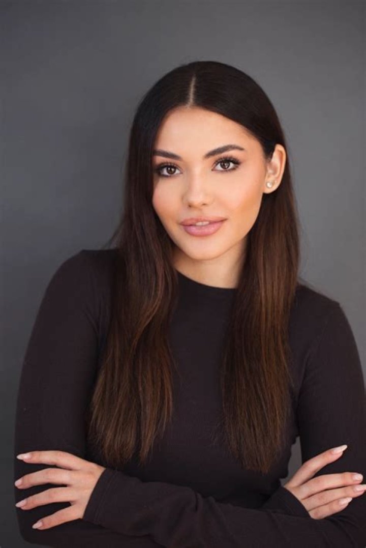 Atiana De La Hoya- Wiki, Age, Height, Net Worth, Boyfriend, Ethnicity