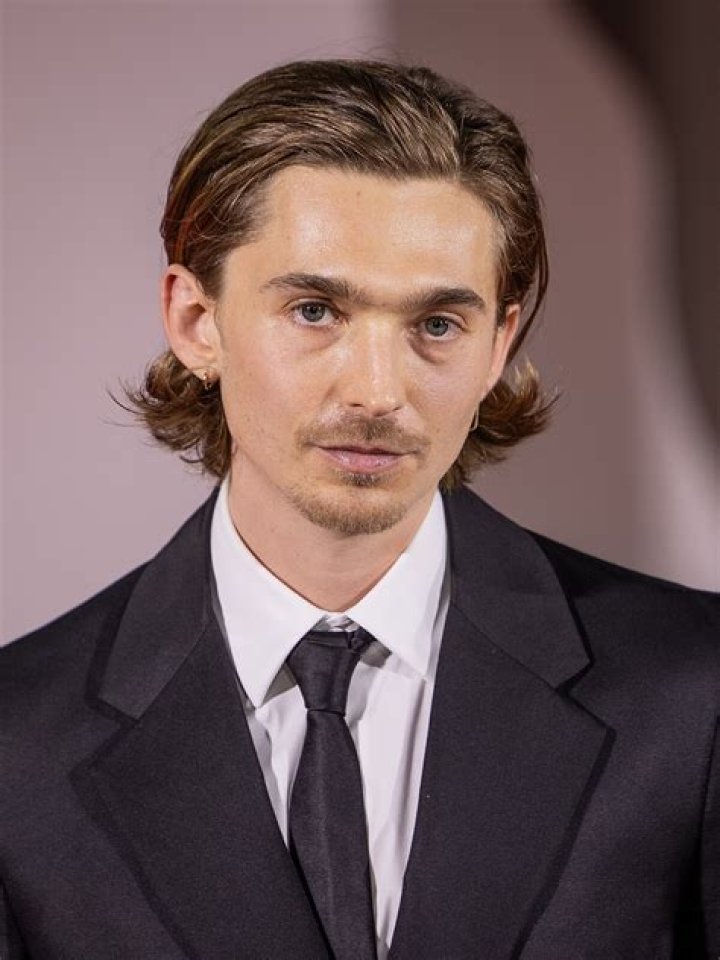 Austin Abrams- Wiki, Age, Height, Net Worth, Girlfriend, Ethnicity