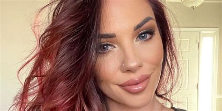 Avery Warner- Net Worth, Bio, Age, Boyfriend, Ethnicity, Height, Career