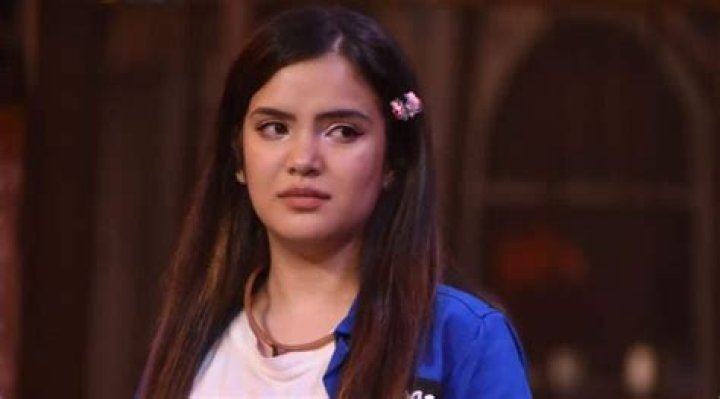Azma Fallah- Wiki, Age, Ethnicity, Boyfriend, Height, Net Worth, Career