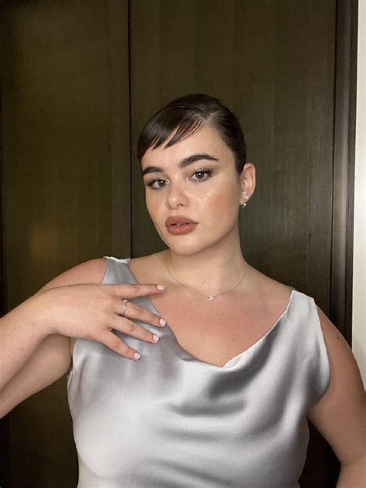 Barbie Ferreira- Net Worth, Age, Ethnicity, Boyfriend, Height, Career