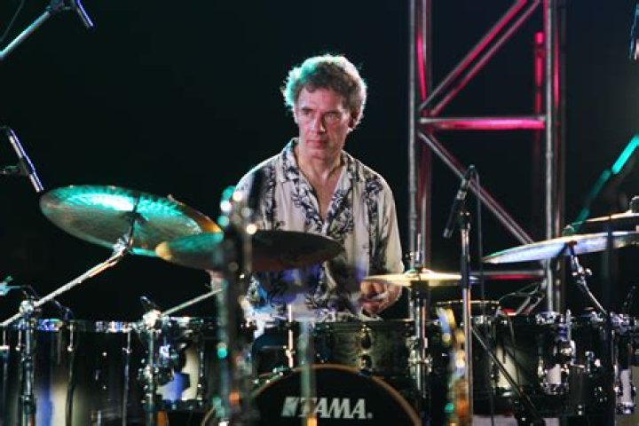 Bill Bruford- Wiki, Age, Height, Net Worth, Wife, Ethnicity
