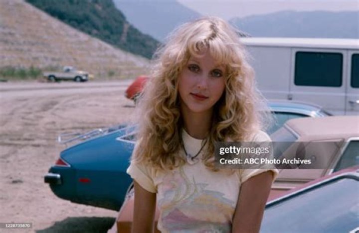 Bonnie Ebsen- Bio, Age, Net Worth, Husband, Marriage, Height