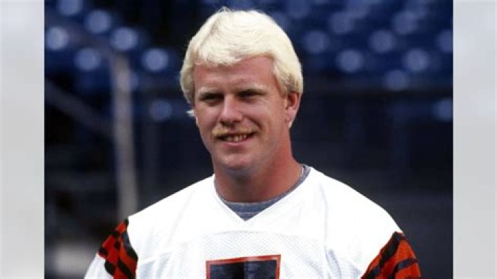 Boomer Esiason- Bio, Age, Net Worth, Wife, Marriage, Height