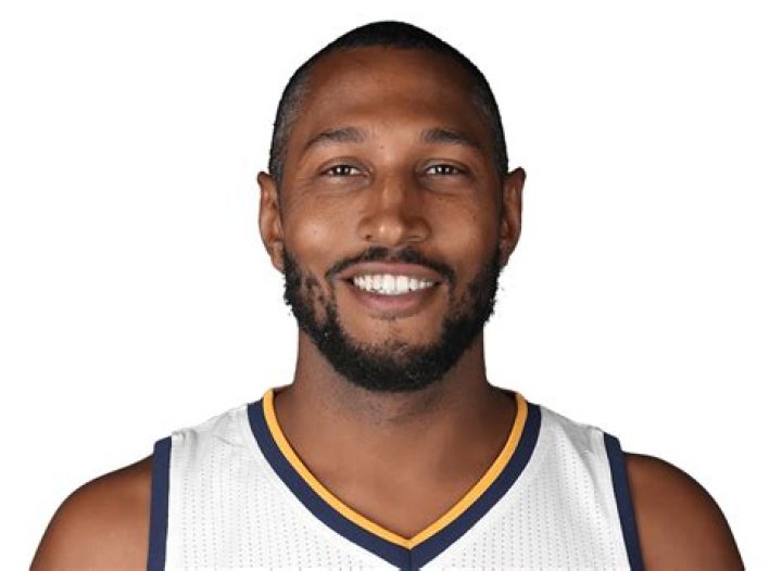 Boris Diaw- Wiki, Age, Height, Net Worth, Girlfriend, Ethnicity