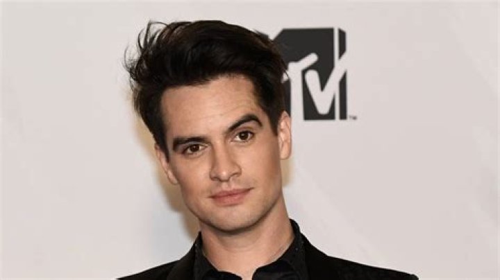 Brendon Urie- Wiki, Age, Height, Net Worth, Wife, Marriage