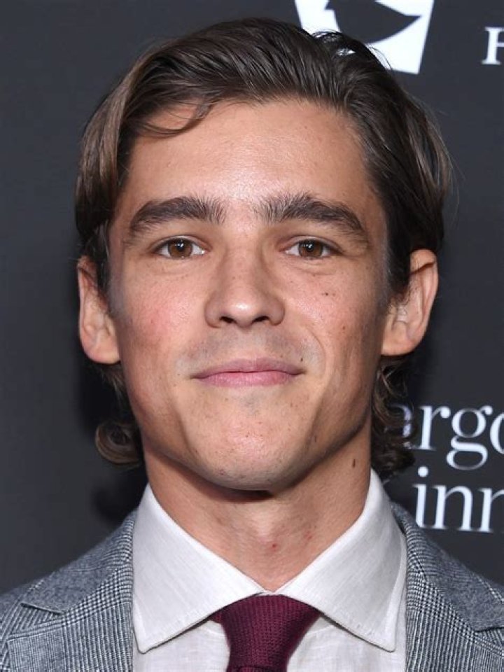 Brenton Thwaites- Biography, Age, Height, Girlfriend, Net Worth, Career