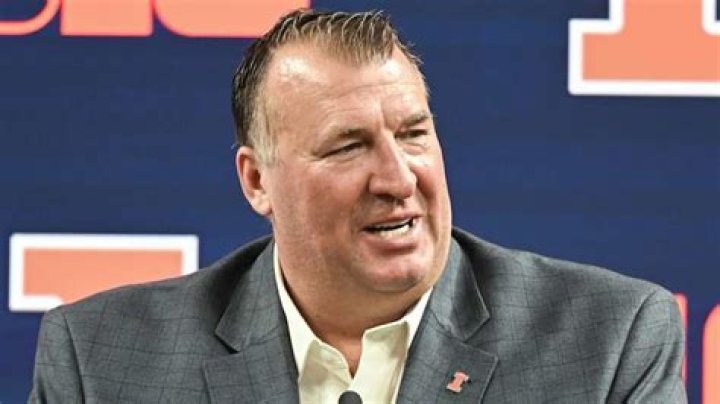 Bret Bielema- Wiki, Age, Ethnicity, Wife, Height, Net Worth, Career