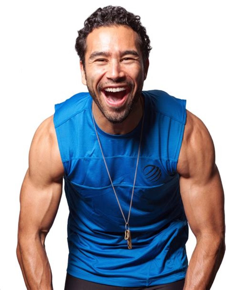 Brett Hoebel- Biography, Age, Height, Net Worth, Girlfriend, Ethnicity