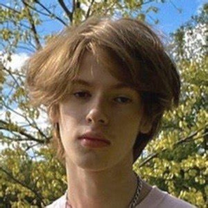 Brett Law- Net Worth, Age, Bio, Height, Girlfriend, Nationality, Instagram