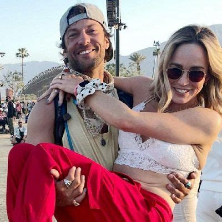 Caity Lotz Announced That She Is Going To Be Engaged With Kyle Schmid